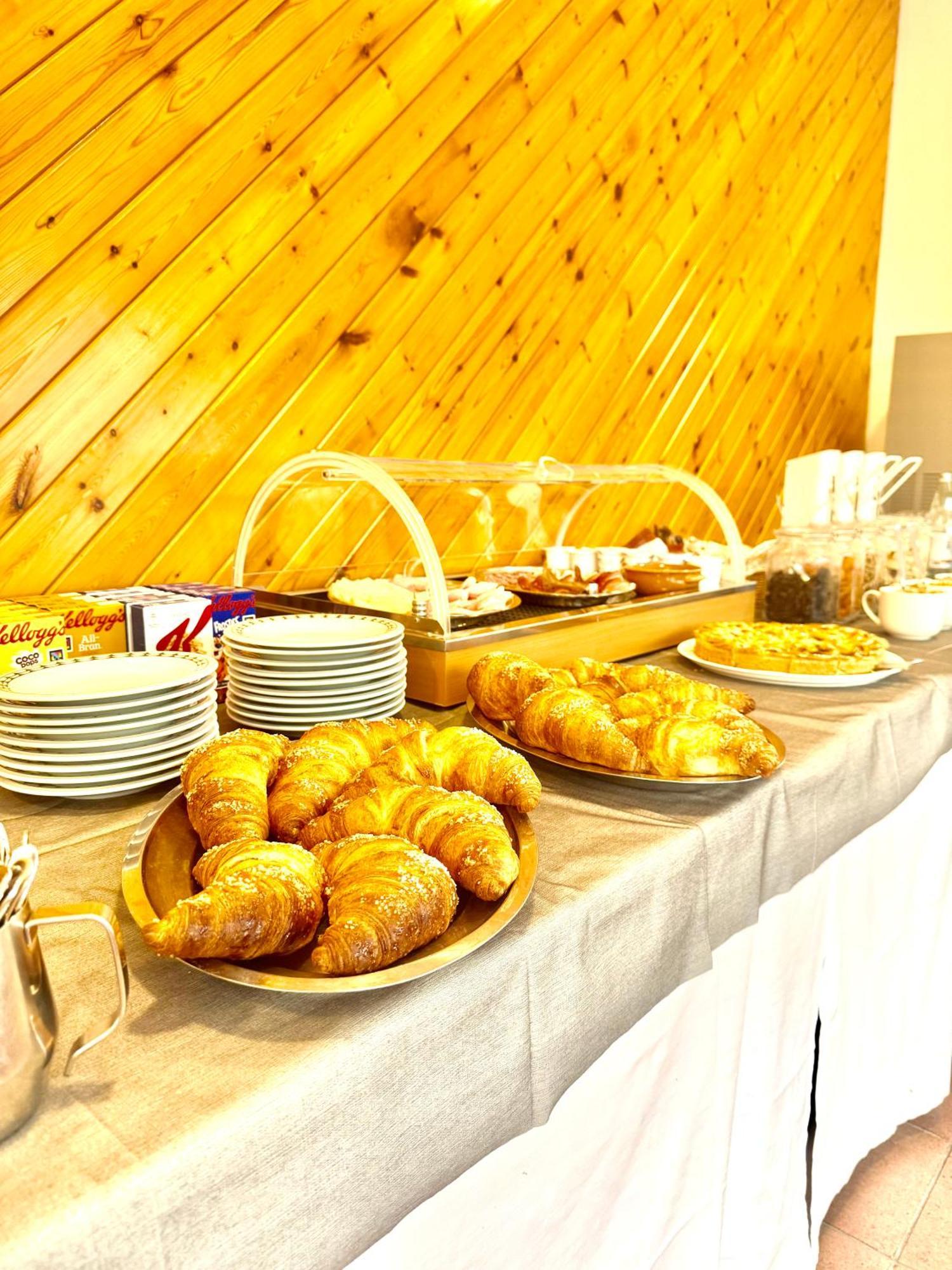 Bike & Bikers Hotel Restaurant Ampezzo Luaran gambar